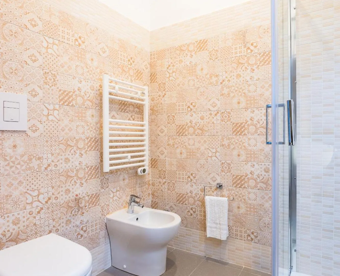 Via Milano Central Station Apartment Naples
