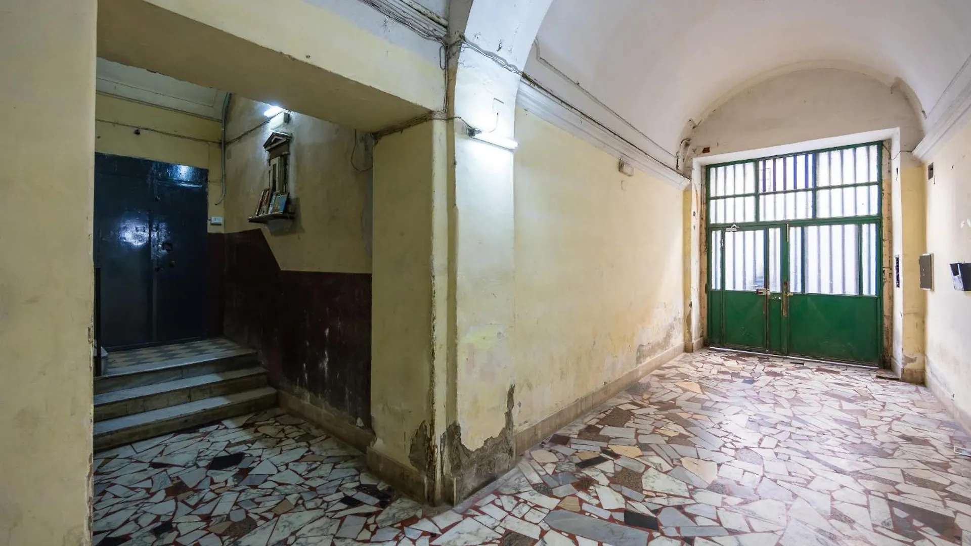 Via Milano Central Station Apartment Naples Italy