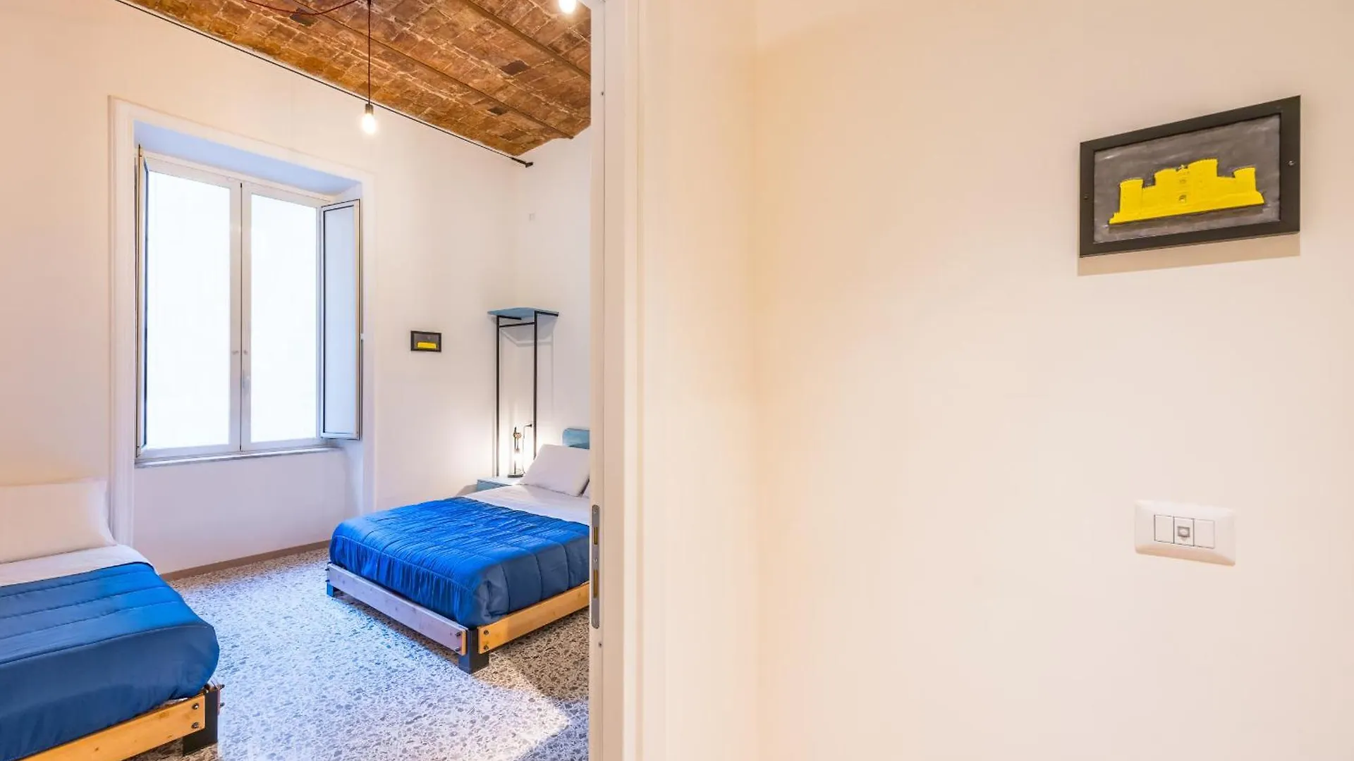 Via Milano Central Station Apartment Naples
