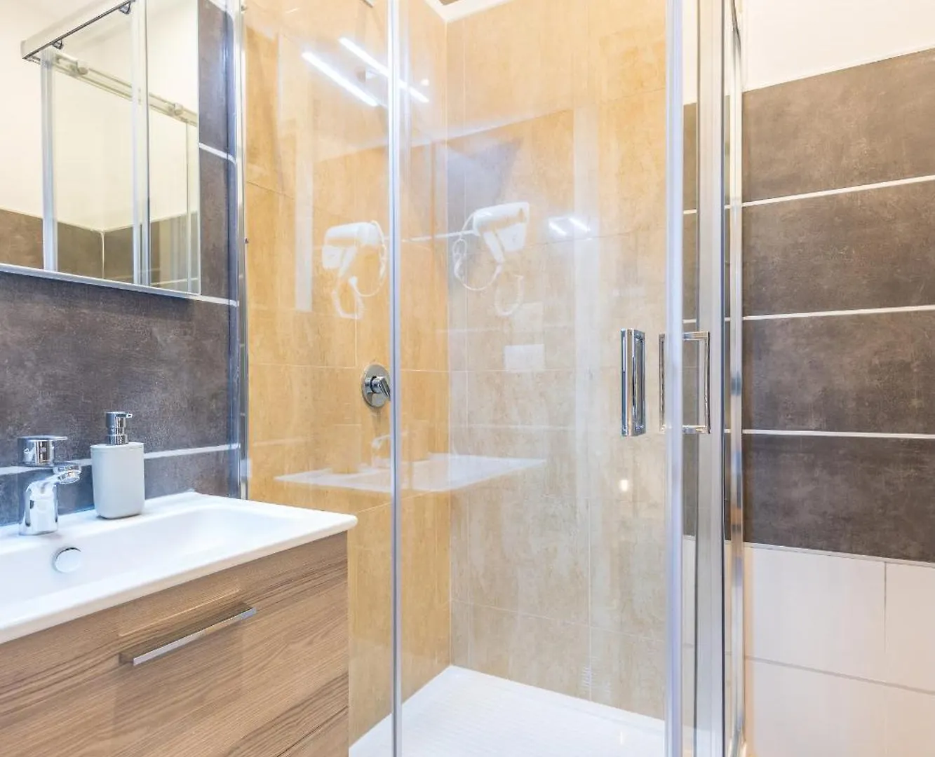 Via Milano Central Station Apartment Naples 0*,