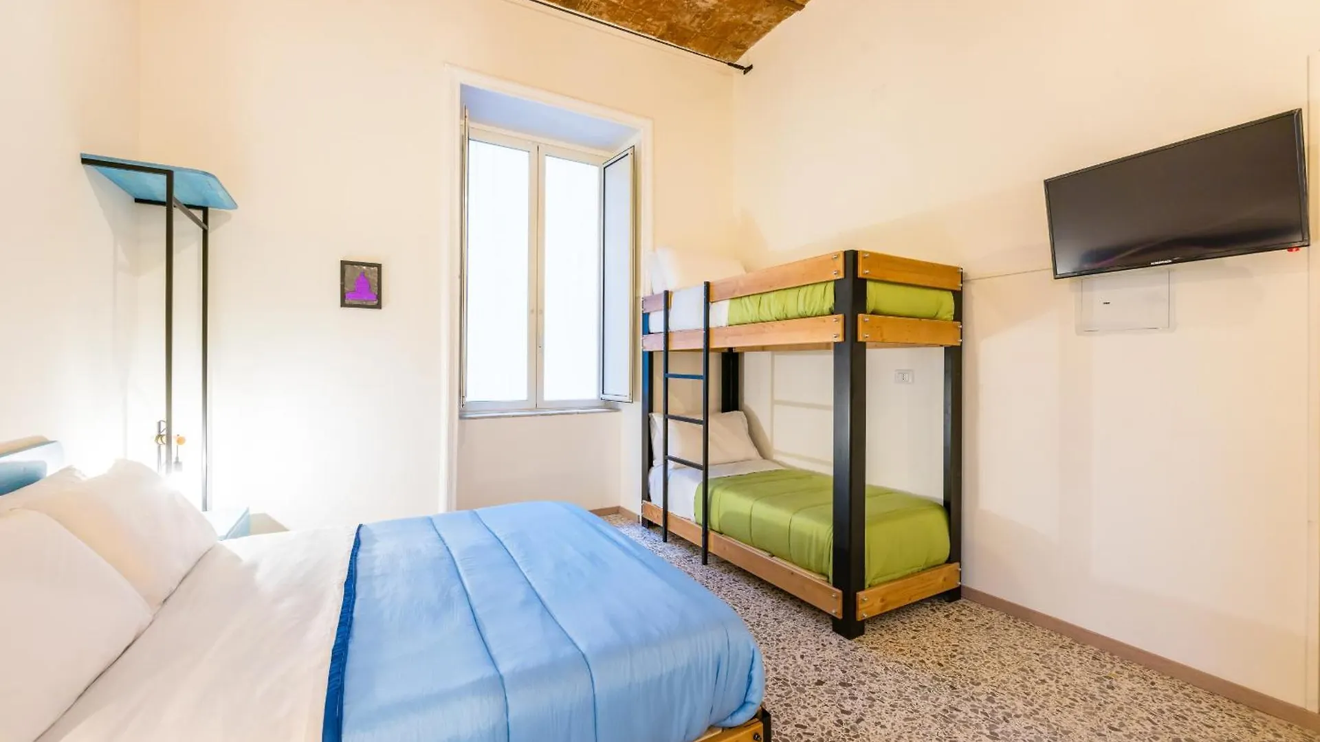 Via Milano Central Station Apartment Naples