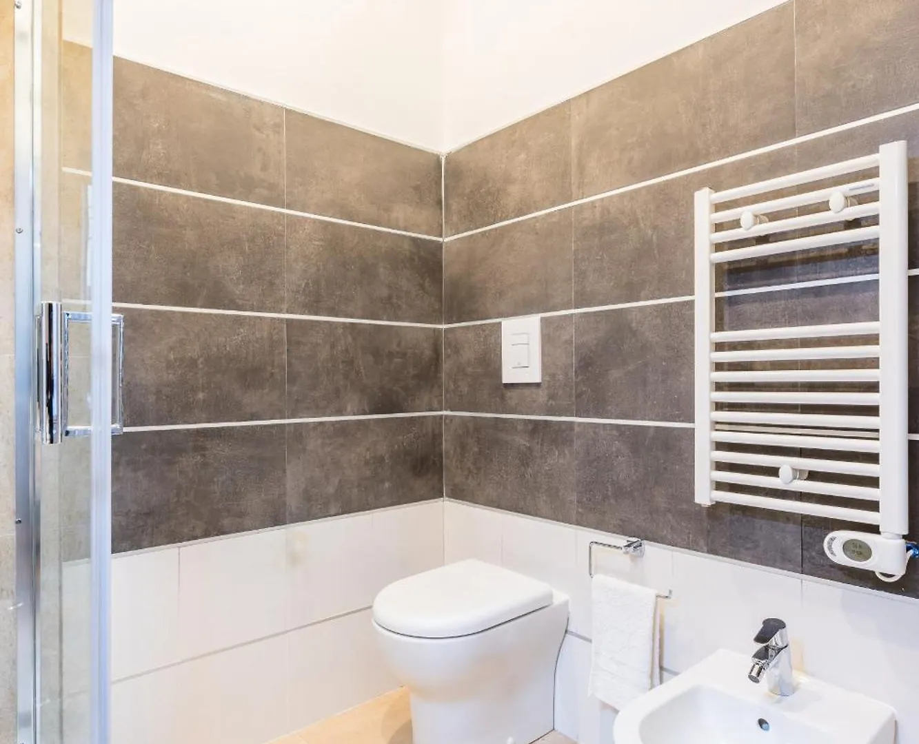 Via Milano Central Station Apartment Naples