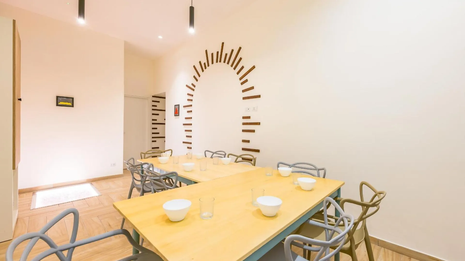Via Milano Central Station Apartment Naples