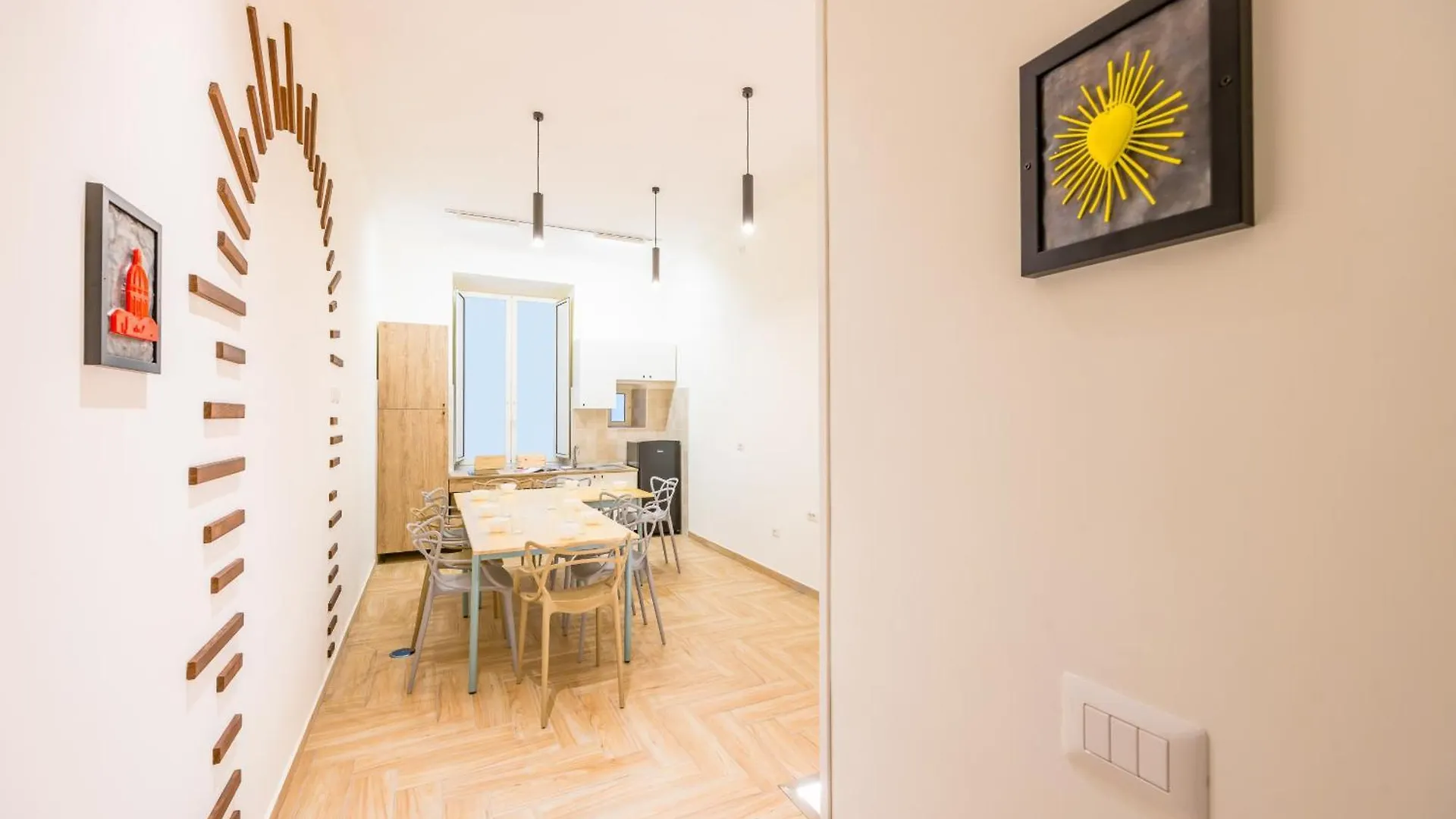 Via Milano Central Station Apartment Naples Italy