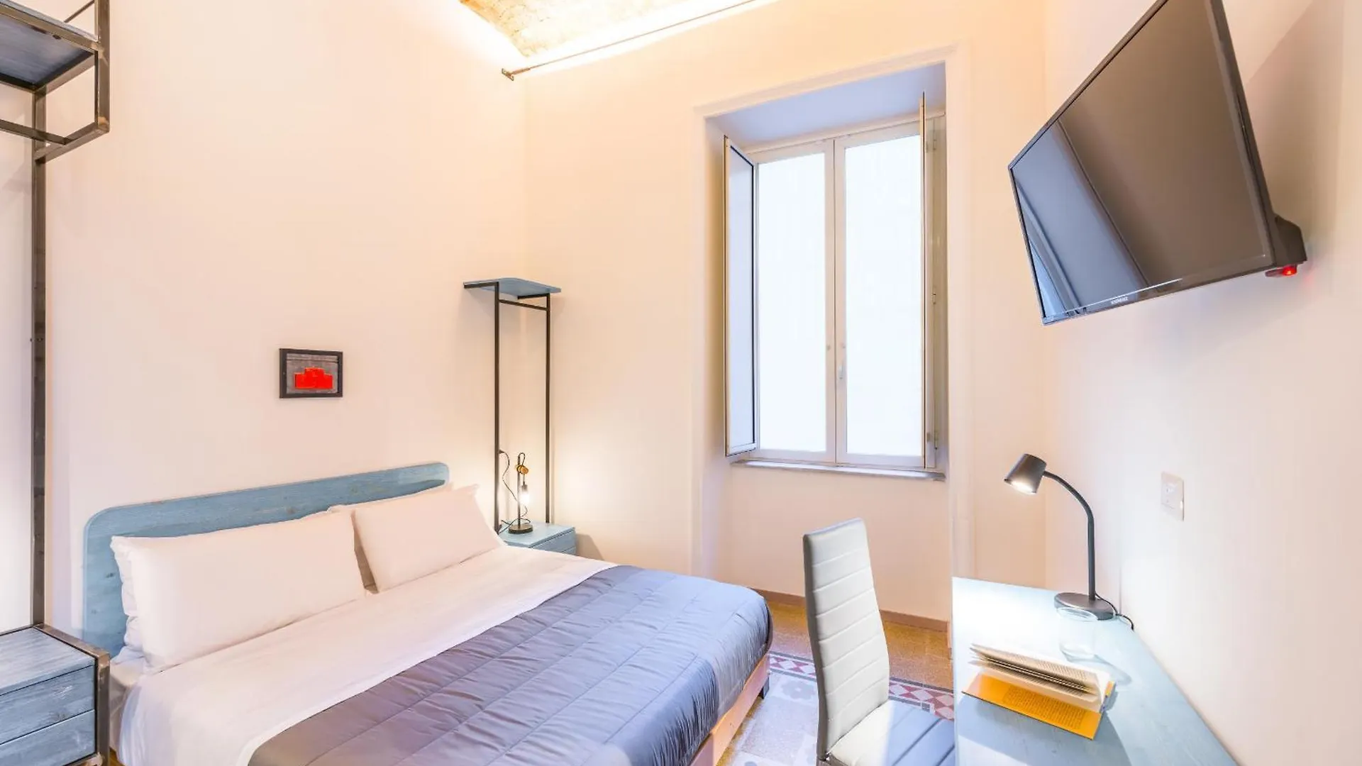 Via Milano Central Station Apartment Naples