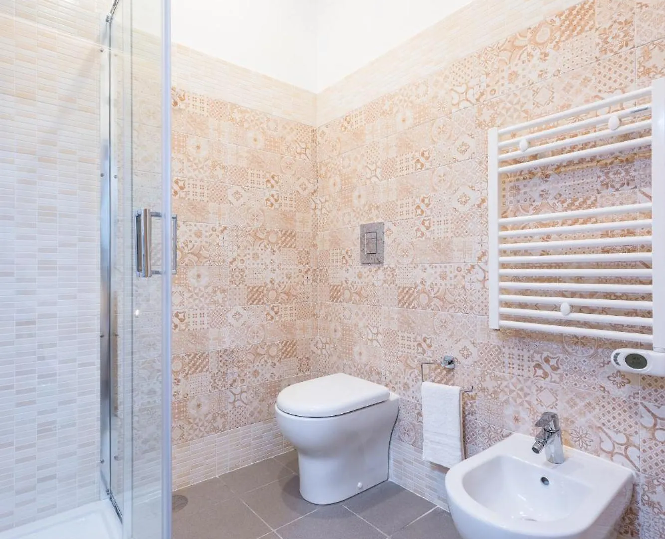 Via Milano Central Station Apartment Naples
